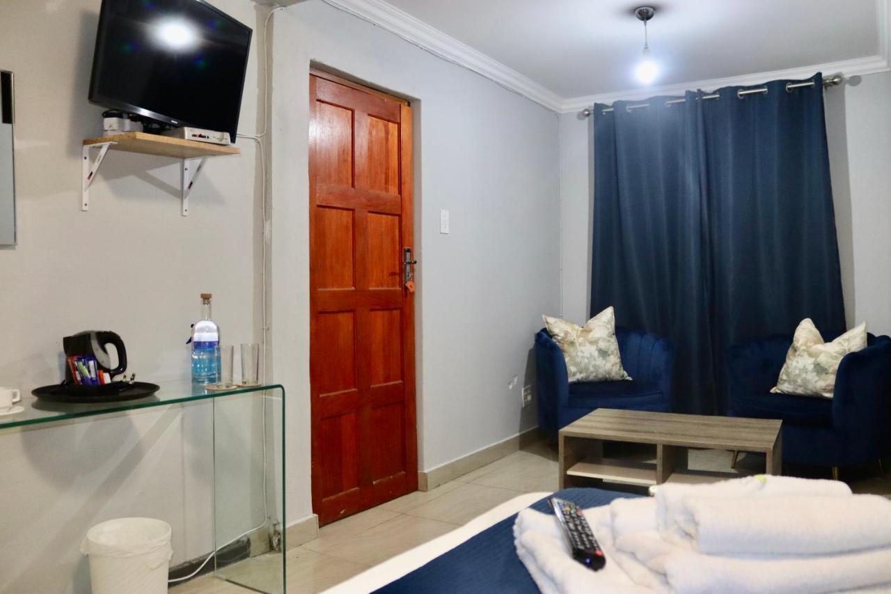 فيلا Uzuri Lifestyle Port Saint Johnʼs المظهر الخارجي الصورة